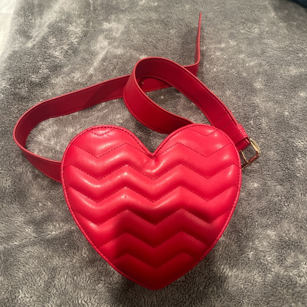 Red heart-shaped fanny pack/waist bag